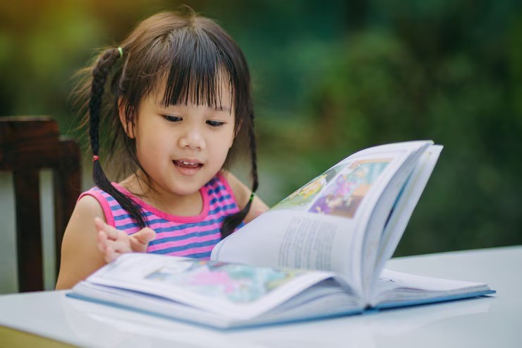 cara mendidik anak enerjik, anak susah diam, tips parenting anak aktif, disiplin anak aktif, strategi mengasuh anak enerjik, pendekatan lembut untuk anak hiperaktif, cara menyalurkan energi anak, anak aktif belajar disiplin.
